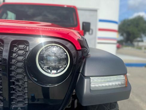 Used 2023 Jeep Wrangler Unlimited w/ Cold Weather Group AWD/4WD image 12