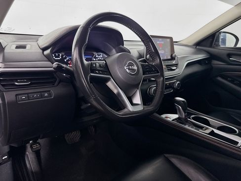 Used 2023 Nissan Altima 2.5 SR FWD image 21