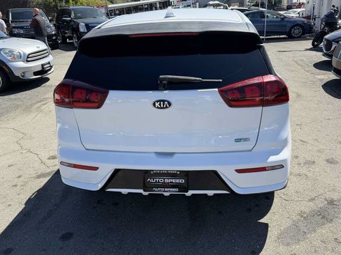 Used 2019 Kia Niro FE FWD image 5