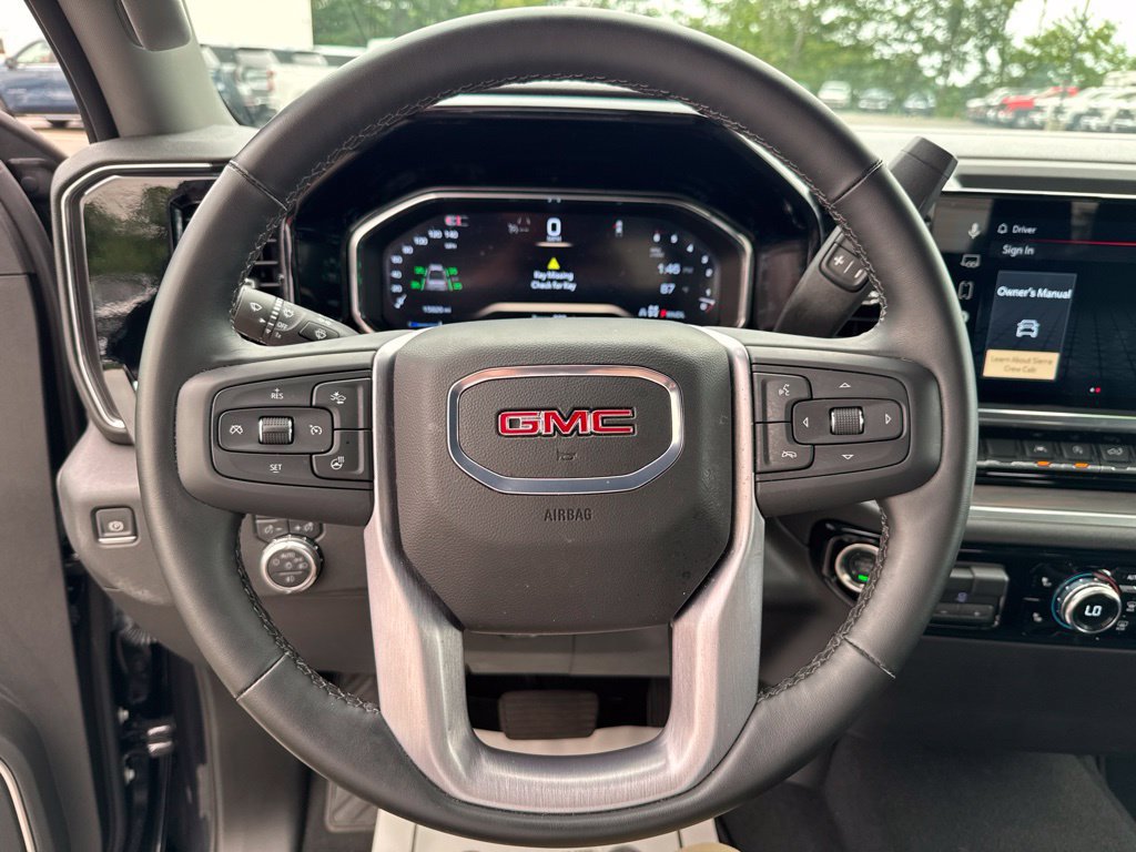 Used 2026 GMC Sierra 1500 SLT AWD/4WD image 18