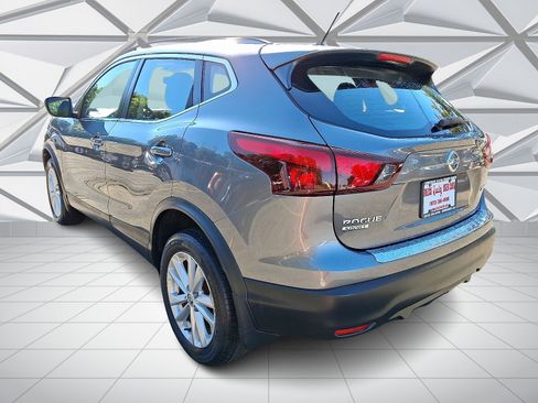 Used 2017 Nissan Rogue Sport SV image 7