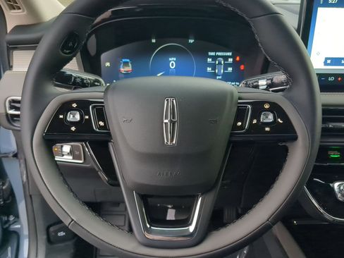 New 2026 Lincoln Corsair Premiere image 13