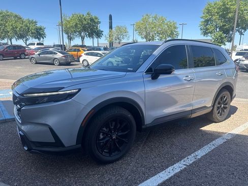 Used 2025 Honda CR-V Sport image 1