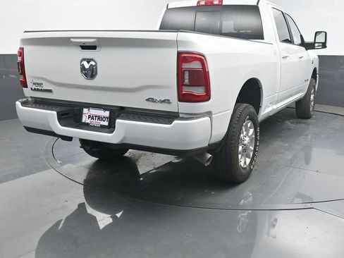 Used 2024 RAM 2500 Laramie AWD/4WD image 5