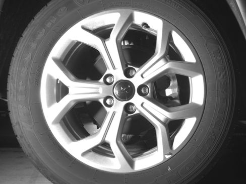 Used 2025 Jeep Compass Latitude AWD/4WD image 15