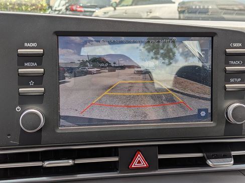 Used 2023 Hyundai Elantra SEL FWD image 29