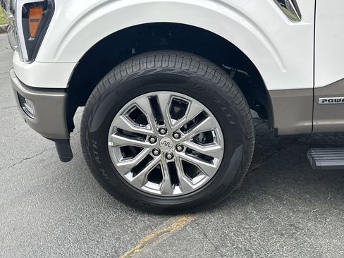 Used 2025 Ford F150 King Ranch w/ FX4 Off-Road Package image 10