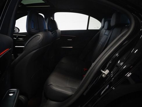 Used 2025 Mercedes-Benz C 300 4MATIC Sedan image 14