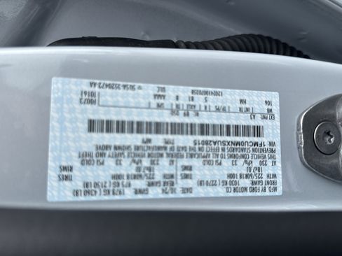 Certified 2025 Ford Escape ST-Line w/ Tech Pack #1 FWD image 37