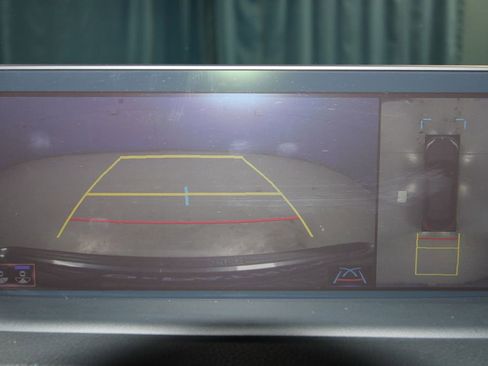 Used 2022 Lexus RX 350L Premium image 18