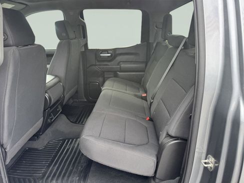 Used 2022 Chevrolet Silverado 1500 LT Trail Boss w/ Convenience Package II image 10