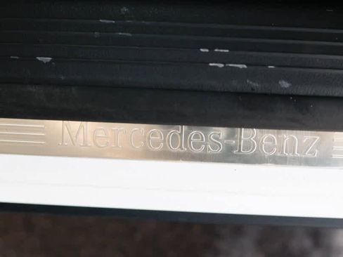 Certified 2023 Mercedes-Benz GLA 250 4MATIC w/ Premium Package image 30