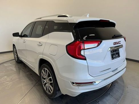 Used 2023 GMC Terrain Denali w/ Denali Premium Package image 9