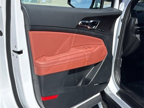 New 2026 Kia Sportage SX image 10