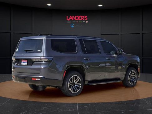 New 2026 Jeep Grand Wagoneer 2WD image 3