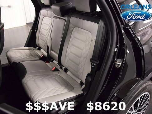 New 2024 Ford Escape SE w/ PHEV Premium Package image 31