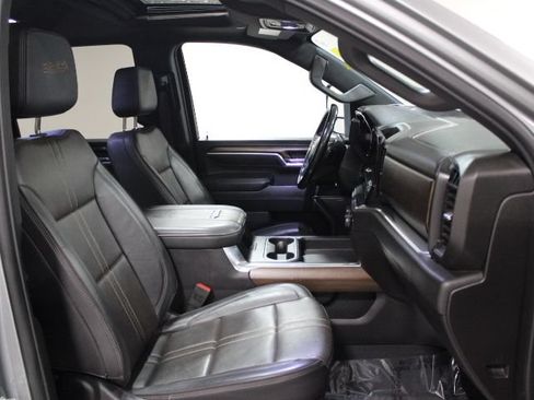 Used 2024 Chevrolet Silverado 2500 High Country w/ High Country Premium Package AWD/4WD image 26