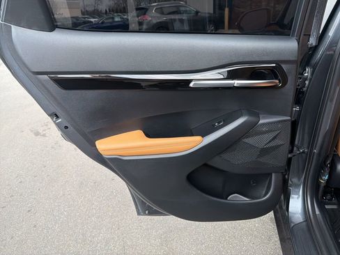 Certified 2024 Kia Seltos EX image 18