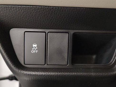 Used 2026 Honda HR-V EX-L image 17