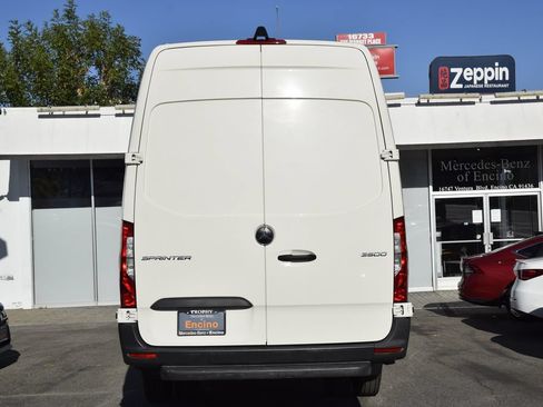 Used 2024 Mercedes-Benz Sprinter 3500 w/ Acoustic Package image 5