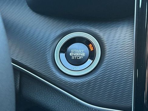 New 2025 Jeep Grand Cherokee Laredo w/ MOPAR Finishing Package image 21