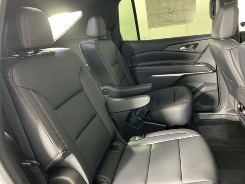New 2026 Chevrolet Traverse Z71 w/ Driver Confidence Package AWD/4WD image 13