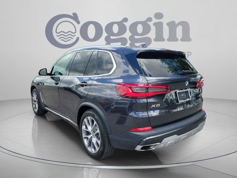 Used 2019 BMW X5 xDrive40i w/ Premium Package 2 AWD/4WD image 2