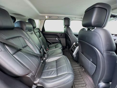 Used 2021 Land Rover Range Rover Sport SE image 18