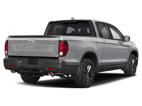 Used 2025 Honda Ridgeline Sport image 2
