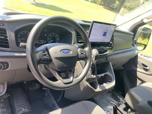 Used 2025 Ford Transit 350 XLT RWD image 15