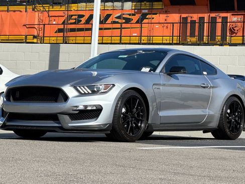 Used 2020 Ford Mustang Shelby GT350 w/ Technology Package RWD image 10