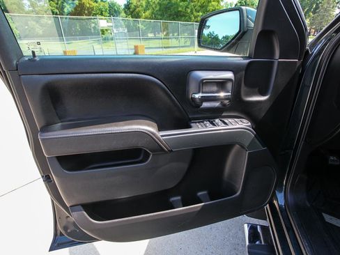 Used 2018 Chevrolet Silverado 1500 LT w/ All Star Edition image 31