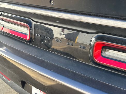 Used 2020 Dodge Challenger SXT w/ Blacktop Package image 8