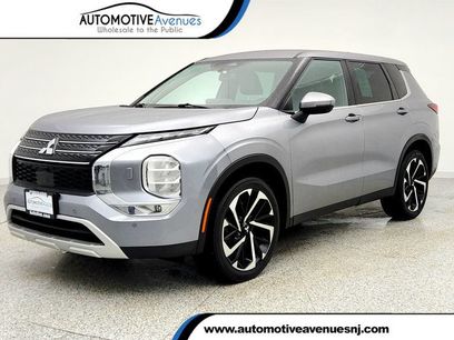 Used 2023 Mitsubishi Outlander SE