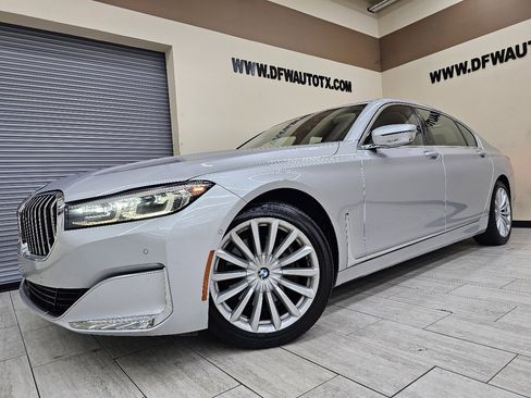 Used 2020 BMW 740i image 1