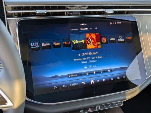 New 2026 Mercedes-Benz E 350 4MATIC Sedan image 23