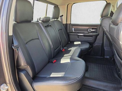 Used 2017 RAM 1500 Laramie AWD/4WD image 19