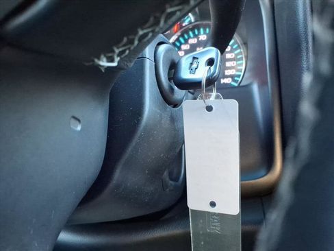 Used 2018 Chevrolet Silverado 2500 LT w/ LT Convenience Package image 19