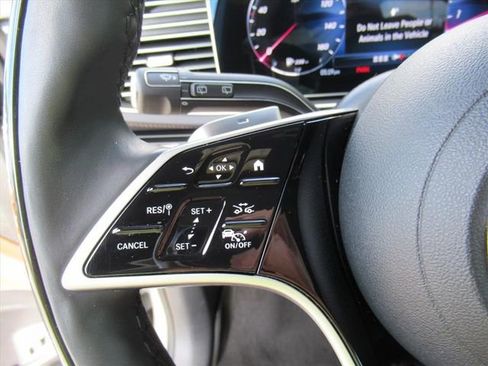 Used 2024 Mercedes-Benz GLE 450 4MATIC image 24
