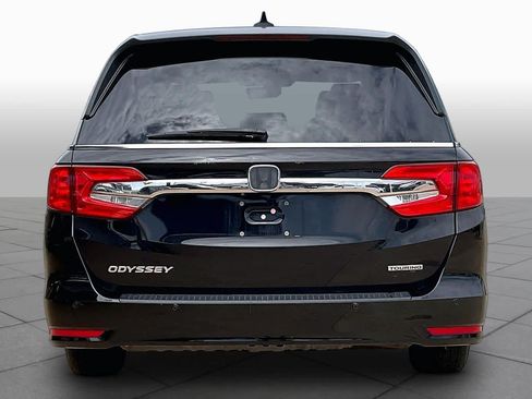 Used 2018 Honda Odyssey Touring image 5