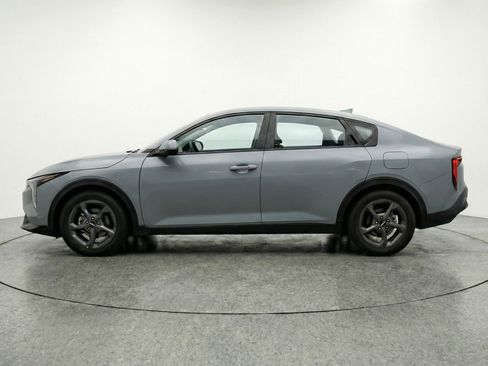 Used 2025 Kia K4 FWD image 5