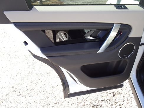 New 2025 Land Rover Discovery Sport S image 20