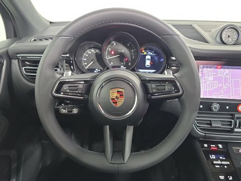 Certified 2026 Porsche Macan AWD/4WD image 14