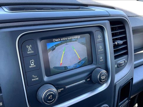 Used 2018 RAM 2500 Tradesman w/ Chrome Appearance Group AWD/4WD image 27