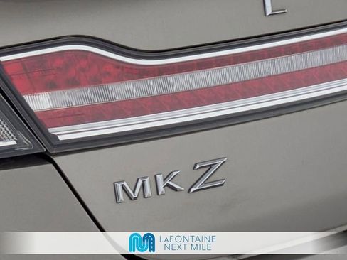 Used 2018 Lincoln MKZ Premiere FWD image 10