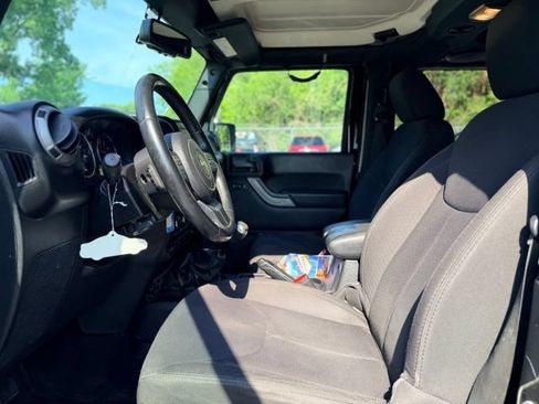 Used 2014 Jeep Wrangler Sport AWD/4WD image 6