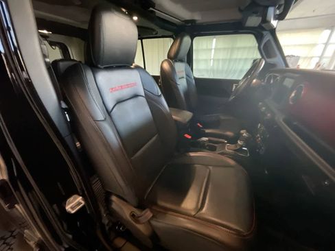 Used 2019 Jeep Wrangler Unlimited Rubicon image 25