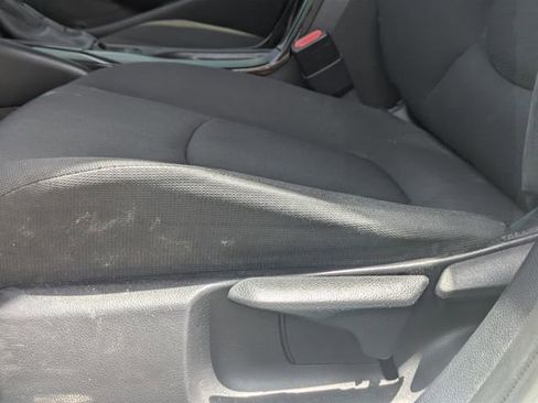 Used 2020 Toyota Corolla LE FWD image 18