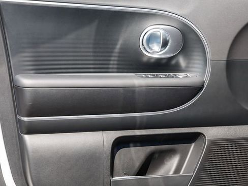 New 2026 Hyundai Ioniq 9 SE AWD/4WD image 24