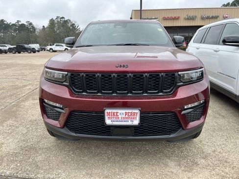 New 2025 Jeep Grand Cherokee Limited w/ Black Appearance Package image 2